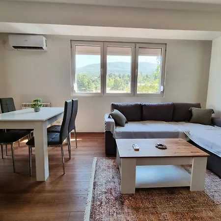 Cozy דירה סקופיה